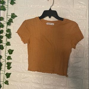 Mustard yellow cropped tee